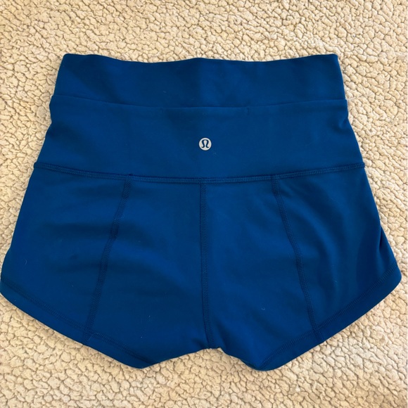 Lululemon hot pants - Picture 2 of 3